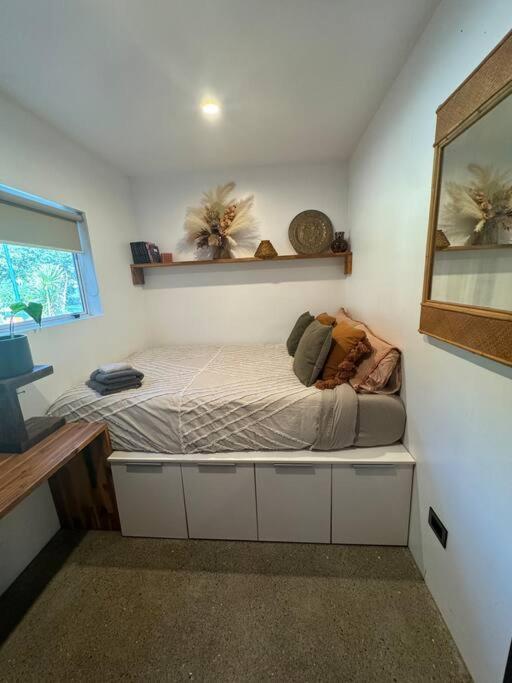 Electric Waihi Beach House - Family & Dog Friendly, Close To Beach, Pool Table, Outdoor Fire Room, Skate Ramp Bowentown Екстериор снимка